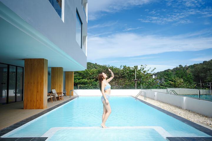 Pool 85 of 106