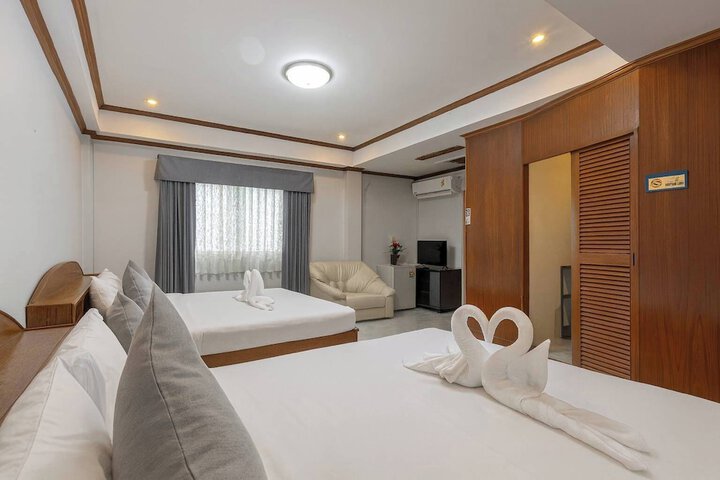 Room 4 of 29