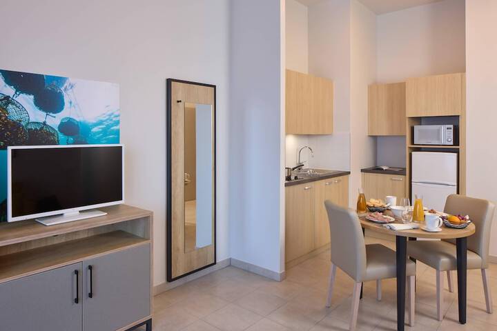 Room 5 of 21