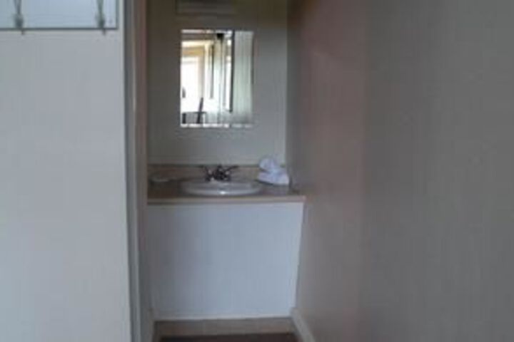 Room 3 of 44