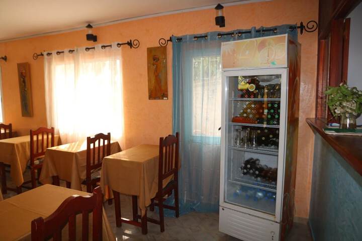 Dining 49 of 62