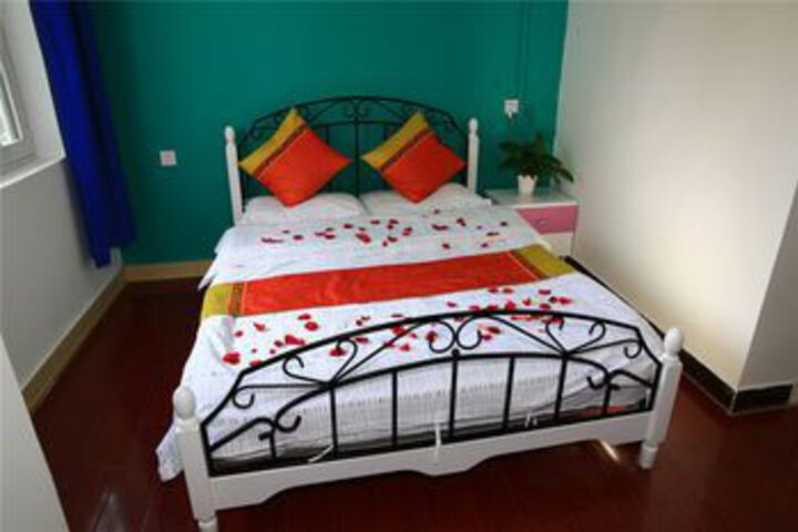 Room 18 of 22