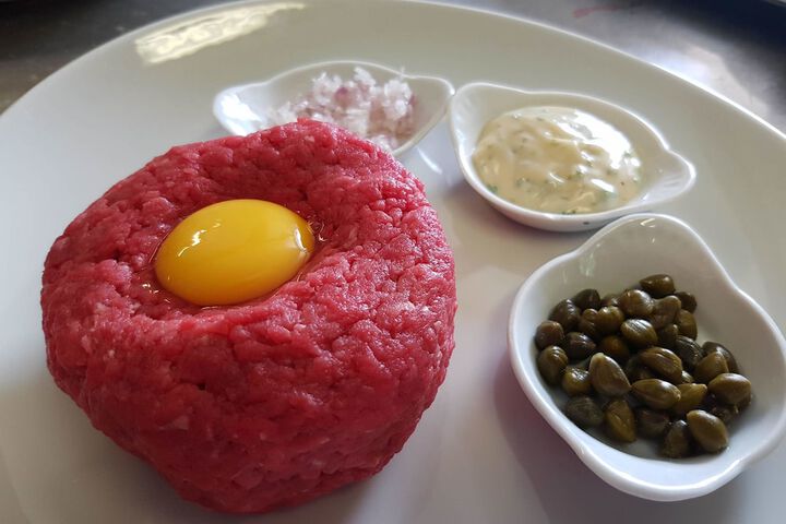 Dining 62 of 90