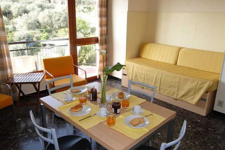 Dining Photos