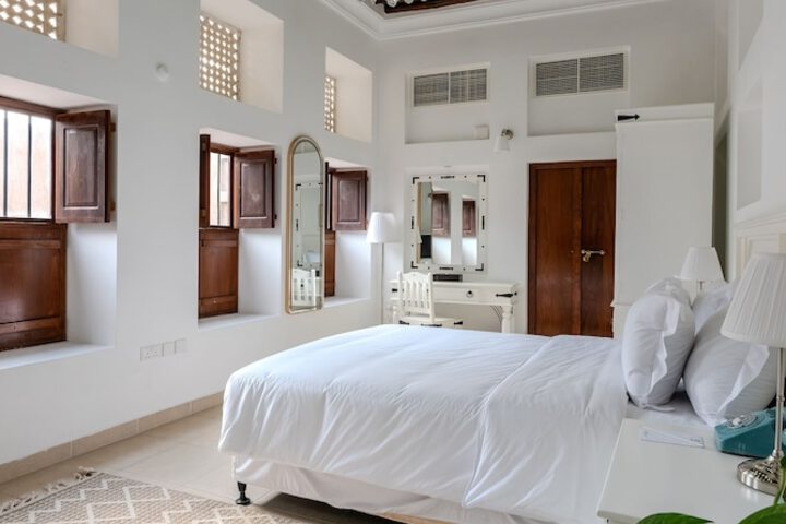 Room 28 of 110