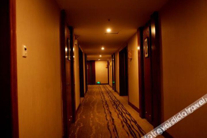 Hotel Interior 19 of 32