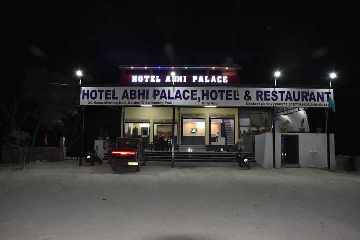 Hotel 12 of 12