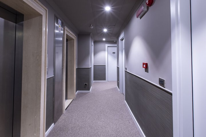 Ballroom/Hall 63 of 74