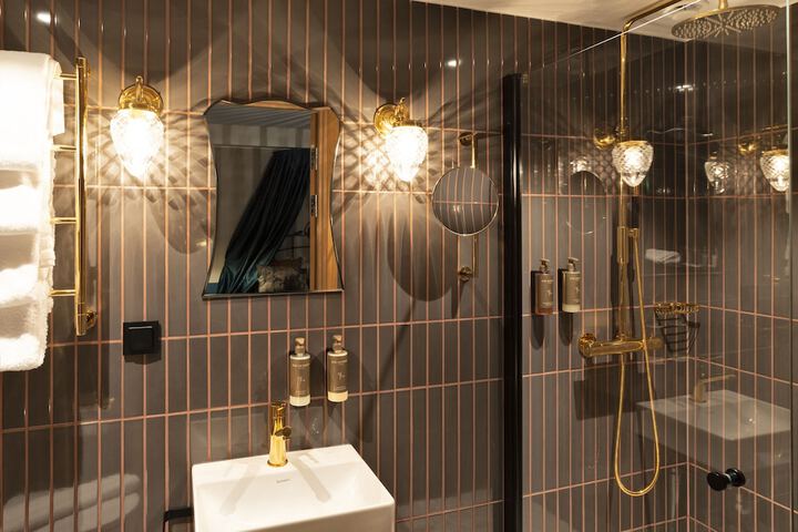 Bathroom Interior Photo