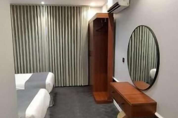 Room 3 of 15