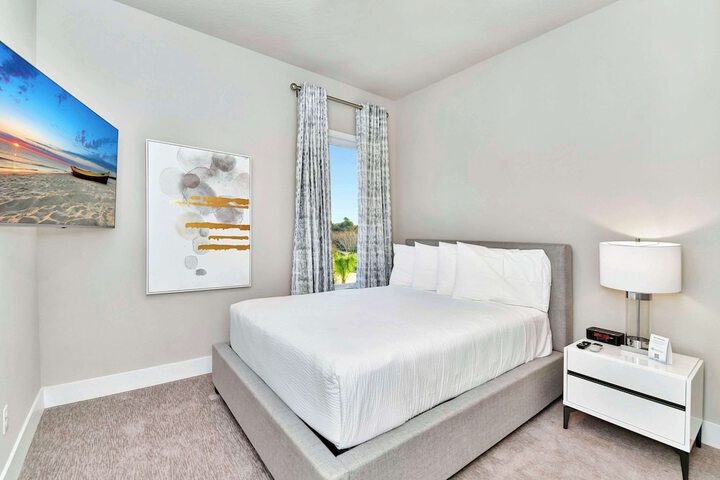 Room 48 of 216