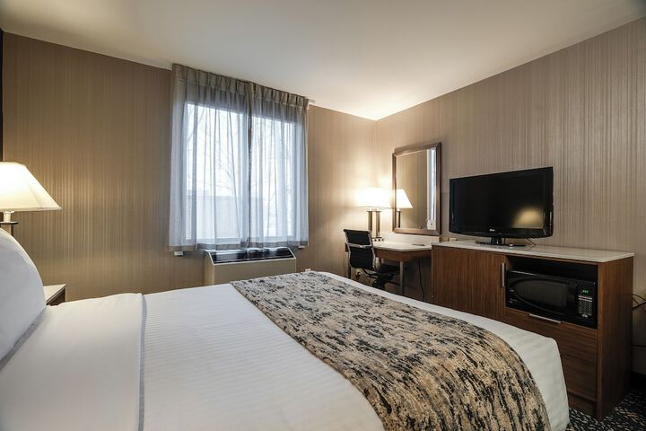 Room 15 of 82