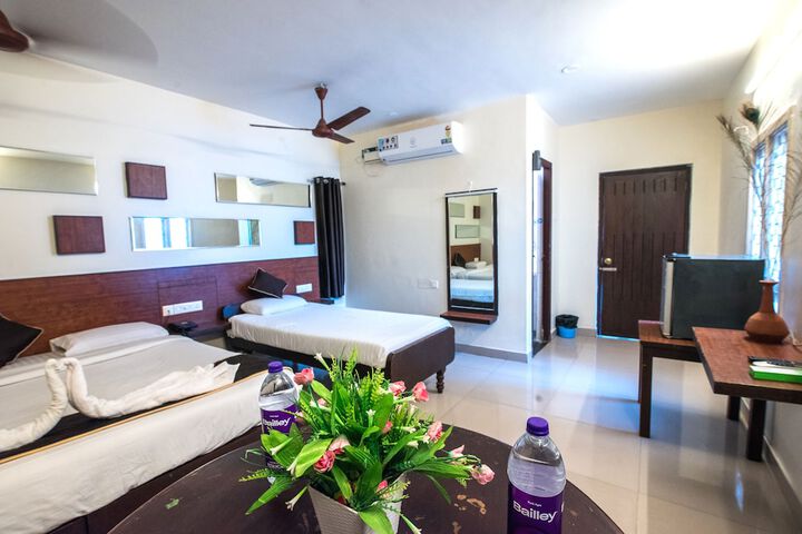 Room 14 of 25