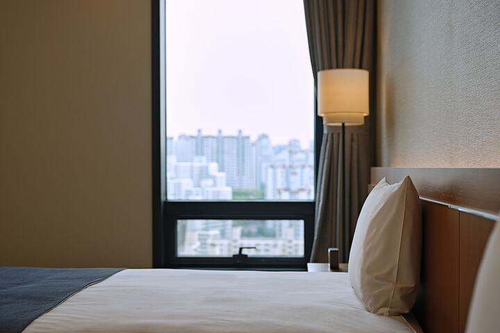 Room 30 of 158