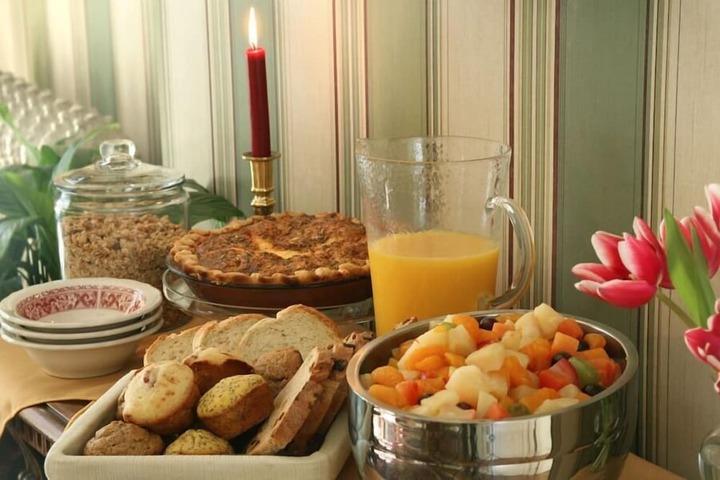 Breakfast/Coffee Service 36 of 41