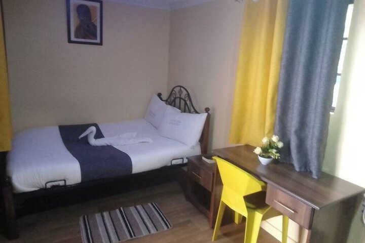 Room 2 of 26