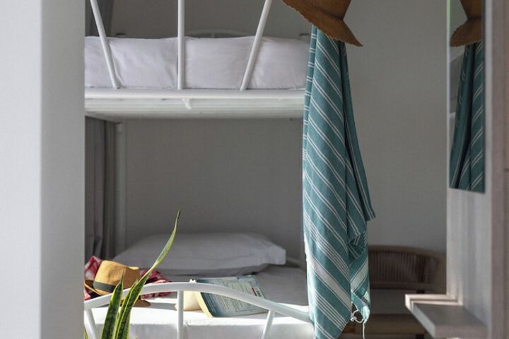 Room 5 of 27