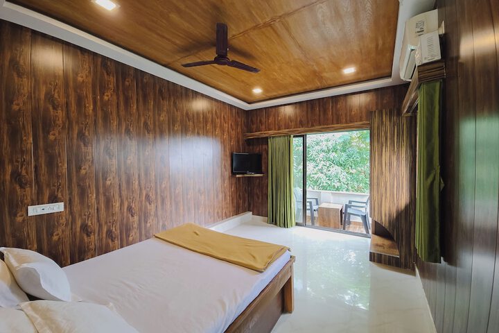 Room 52 of 125