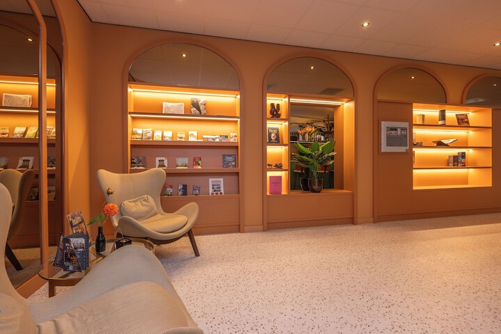 Lobby Photos