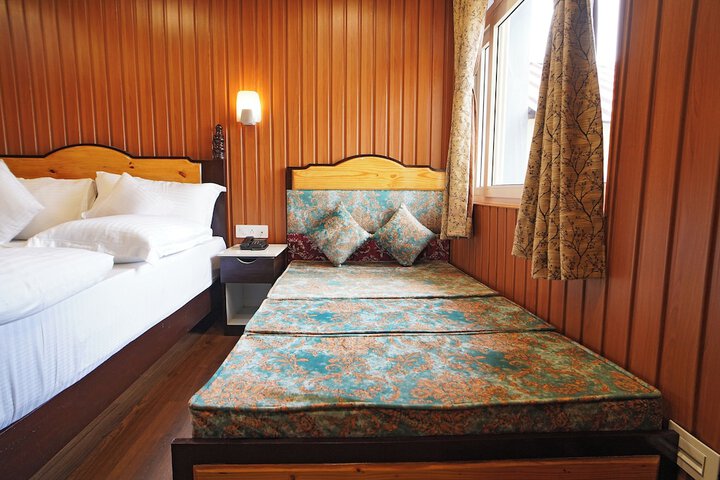 Room 15 of 36