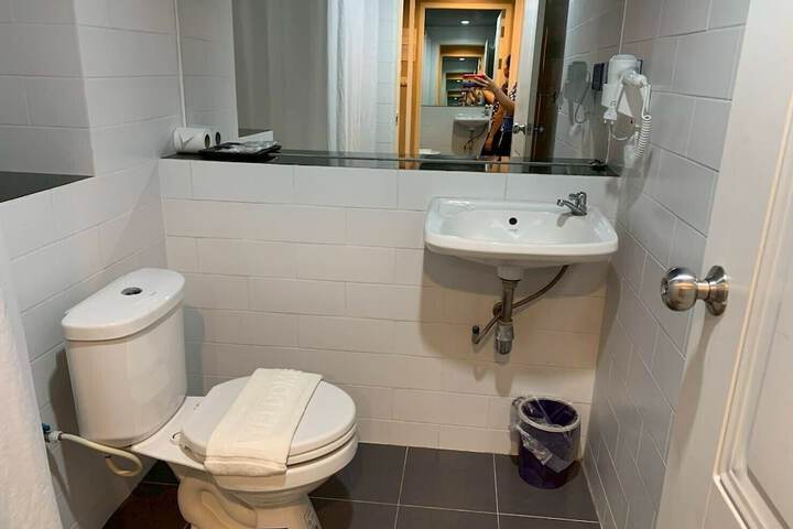 Room 20 of 23