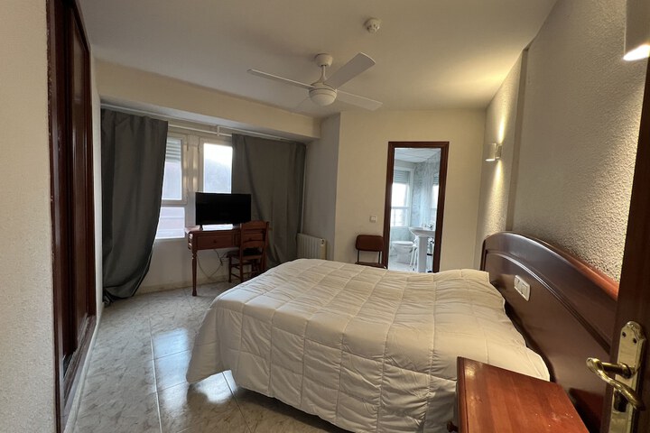 Room 14 of 36