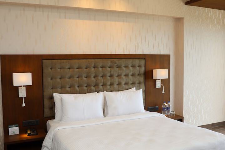 Room 29 of 118