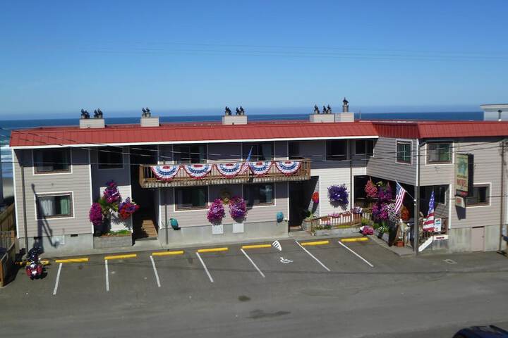 Property Grounds 33 of 41