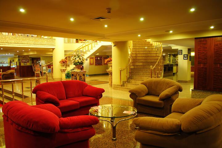 Guest Lobby