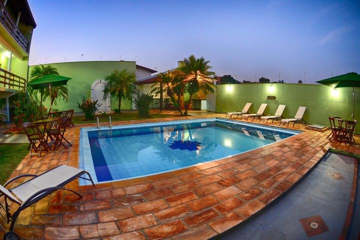 Pool 13 of 23