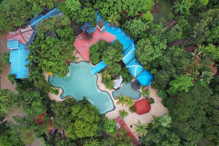 Pool 79 of 111