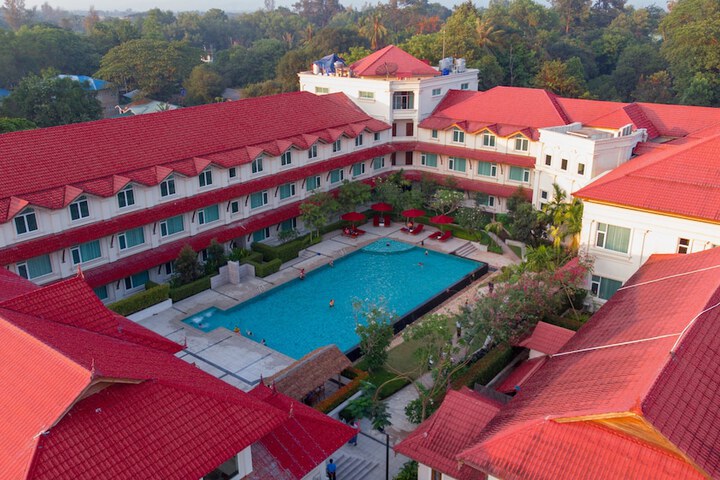 Hotel 42 of 43
