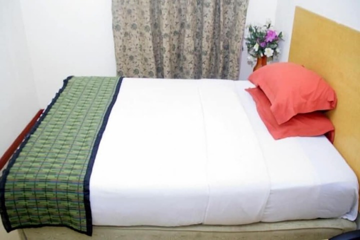 Room 3 of 13