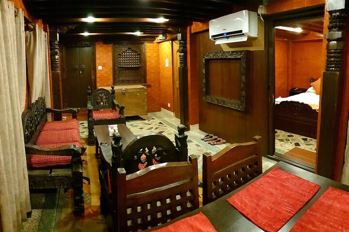 Room 21 of 33