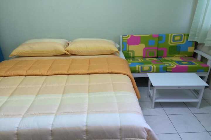 Room 2 of 28
