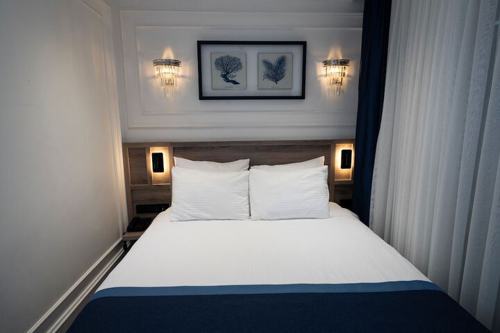 Room 48 of 127