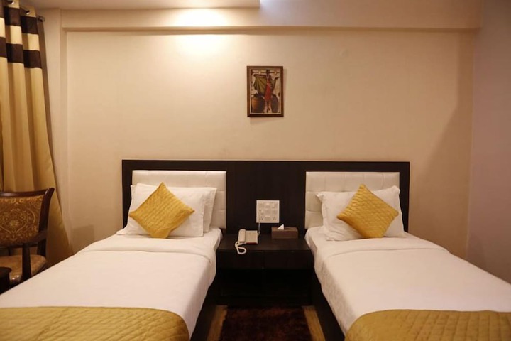 Room 15 of 46