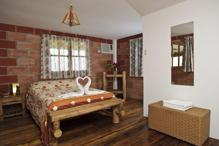 Room 3 of 42