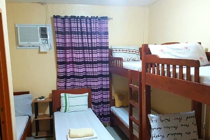 Room 3 of 7