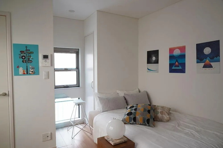 Room 2 of 14