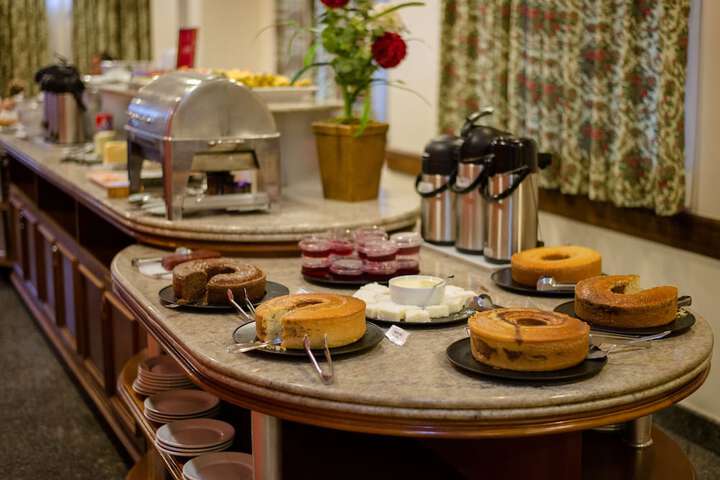 Breakfast/Coffee Service 37 of 62