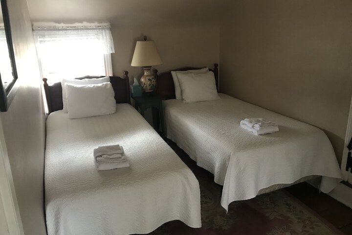 Room 11 of 63