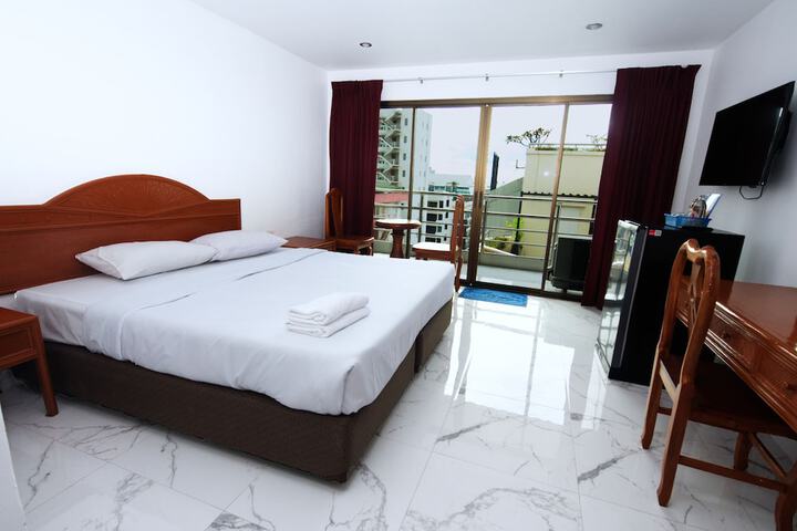 Room 19 of 54