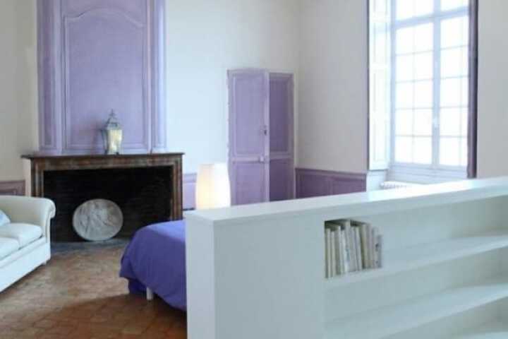 Room 9 of 46