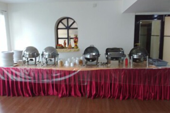 Breakfast/Coffee Service 7 of 33