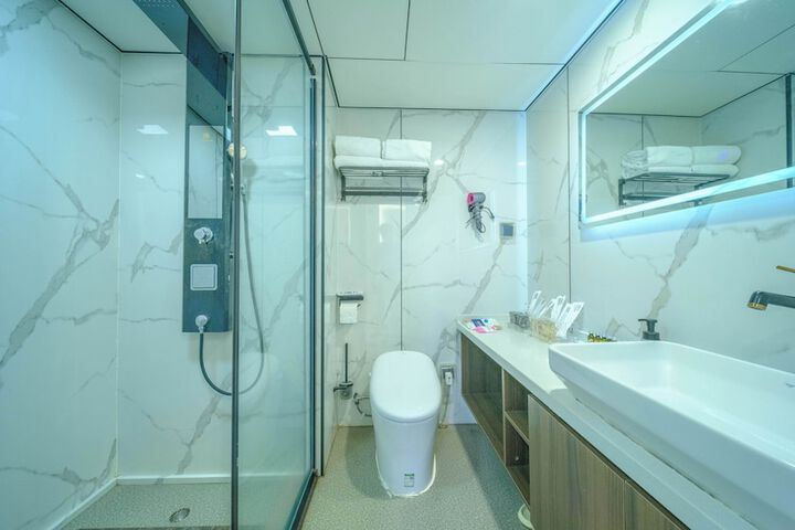 Room 148 of 171