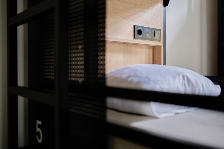 Room 32 of 71