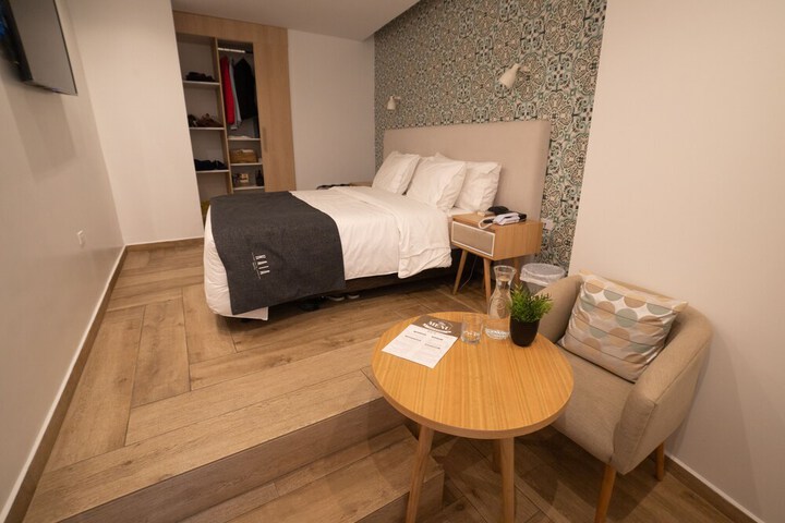 Room 35 of 64