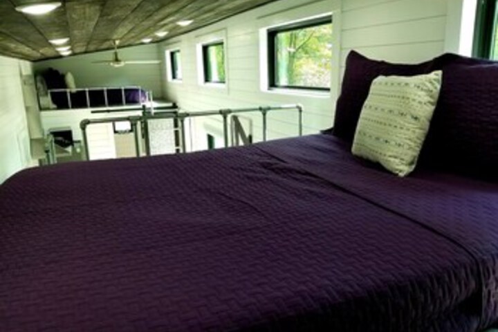 Room 155 of 204