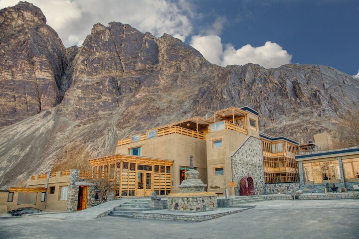 Stone Hedge Hotel - Hunder in Leh